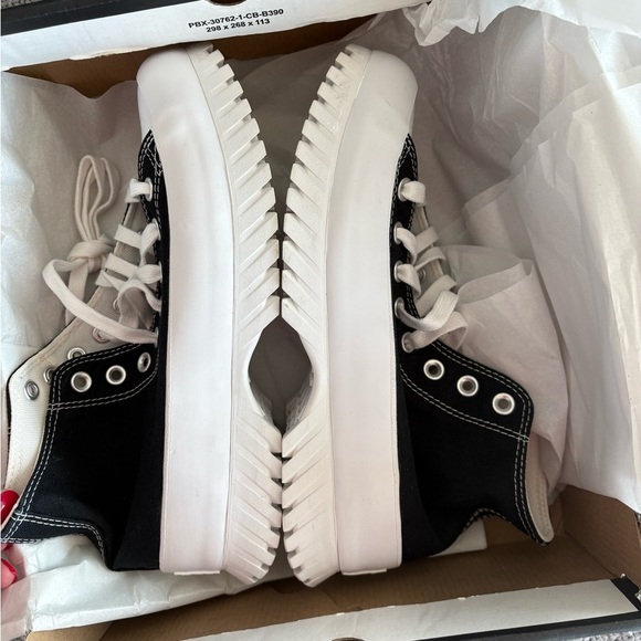 BNWT Converse Chuck Taylor All Star Lugged 2.0 – Unisex Size 8.5 Women / 6.5 Men - Picture 12 of 13